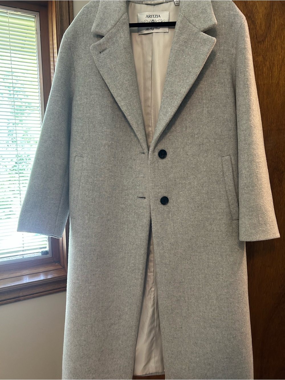 Aritzia Light Grey Wool-Blend Single-Breasted Coat